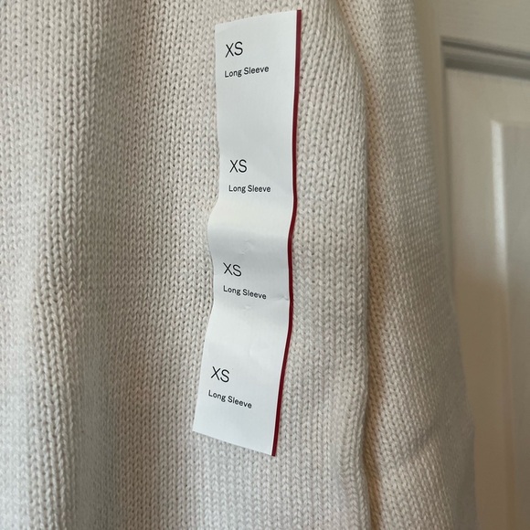 Wild Fable Women's Wide Crewneck Pullover Sweater Offwhite Blue Star, XS, NWT - Picture 9 of 12